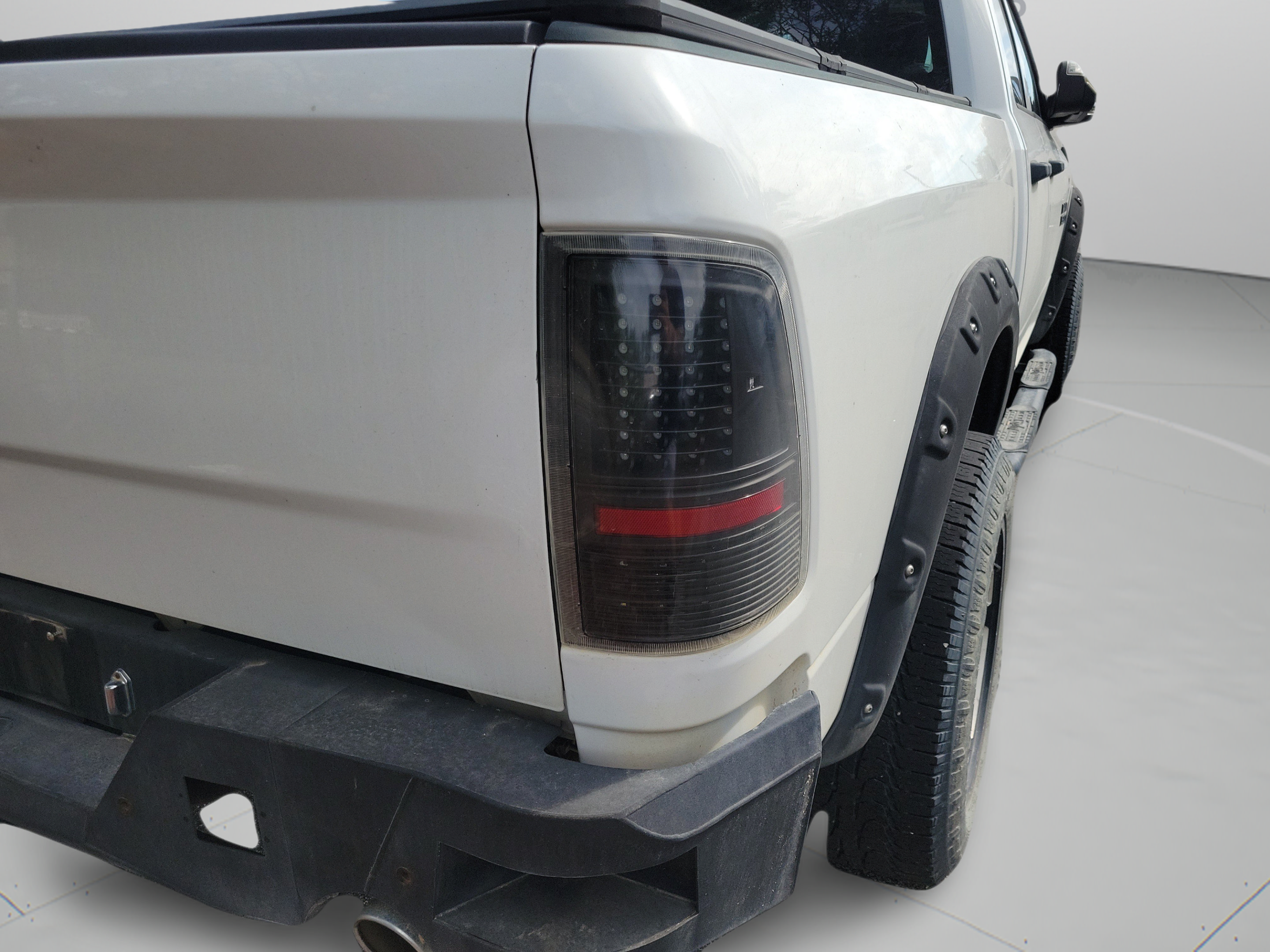 Used 2018 RAM 1500 Express RWD image 22