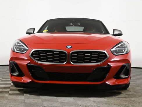 Used 2025 BMW Z4 M40i w/ Premium Package image 11
