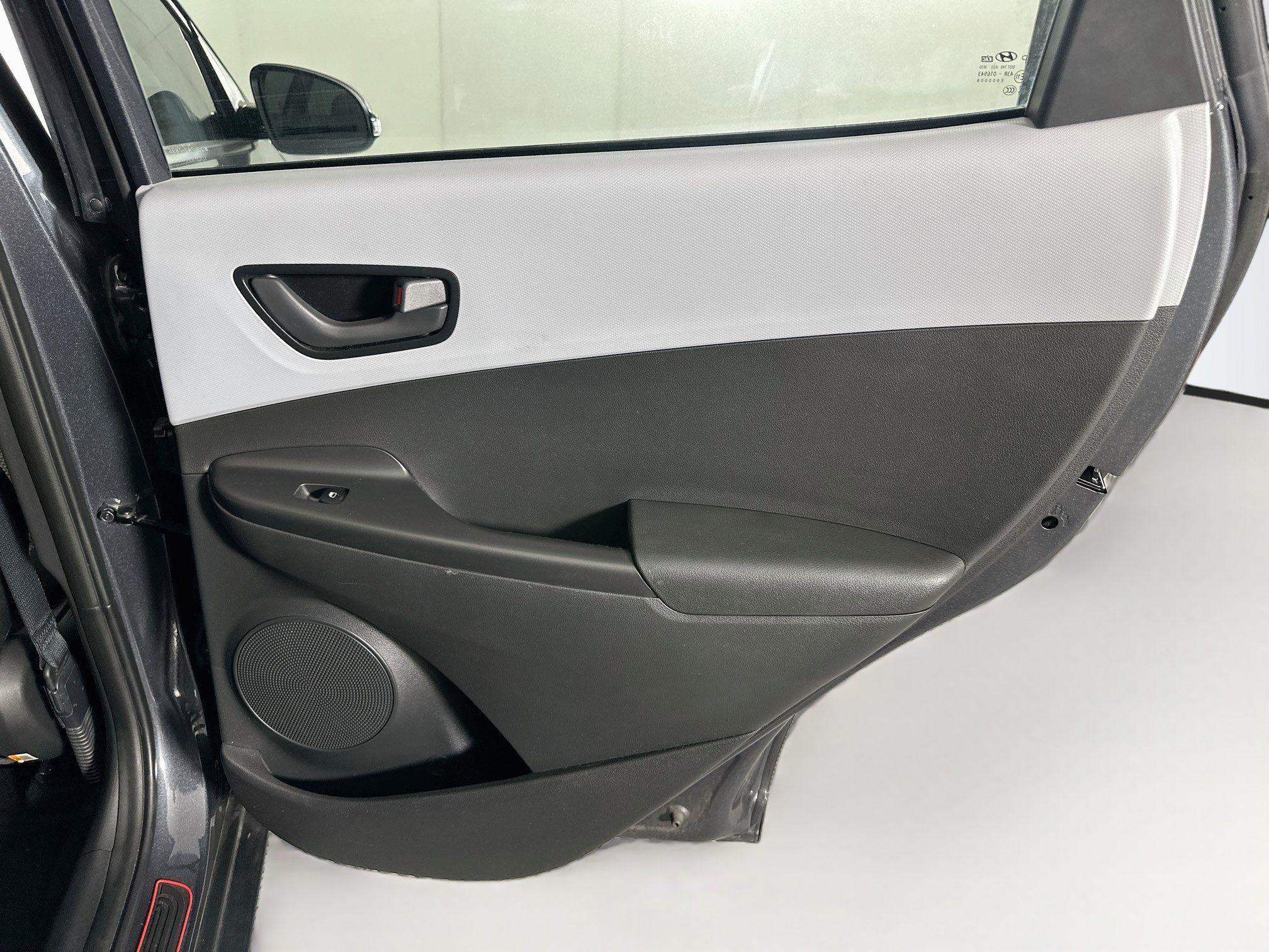 Used 2019 Hyundai Kona SEL w/ SEL Tech Package 02 FWD image 29