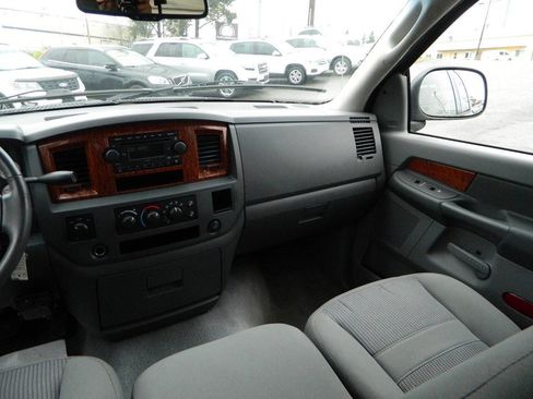 Used 2006 Dodge Ram 1500 Truck SLT image 15