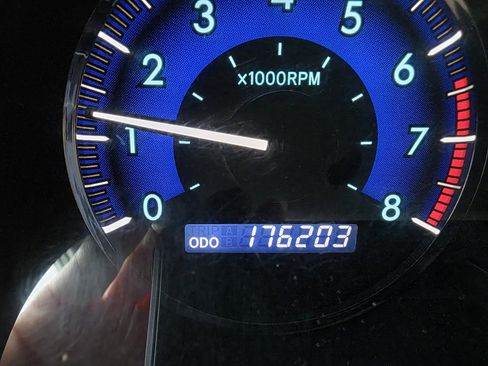 Used 2008 Toyota Sienna LE image 18