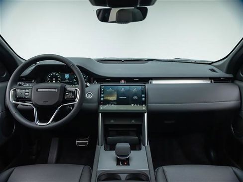 New 2026 Land Rover Discovery Sport Landmark AWD/4WD image 18