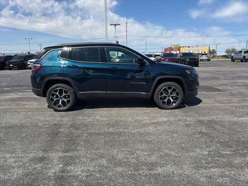 New 2026 Jeep Compass Limited AWD/4WD image 6