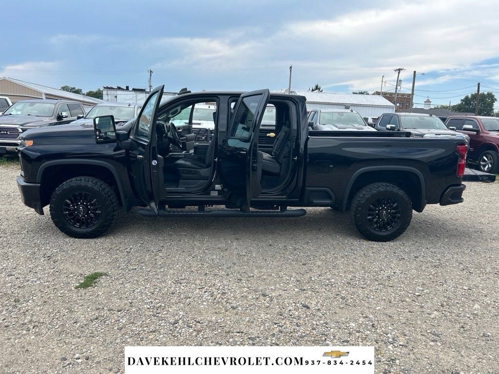 Used 2022 Chevrolet Silverado 2500 LTZ w/ LTZ Plus Package AWD/4WD image 24