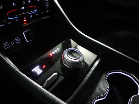 Used 2024 Jeep Grand Cherokee L Limited w/ Luxury Tech Group II image 29