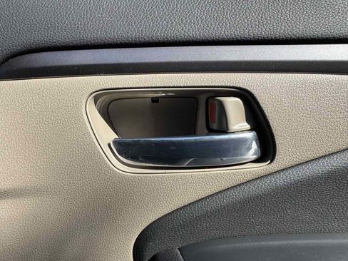 Used 2016 Honda Pilot EX image 29