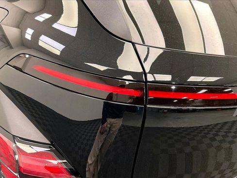 Certified 2025 Hyundai Kona SEL image 25