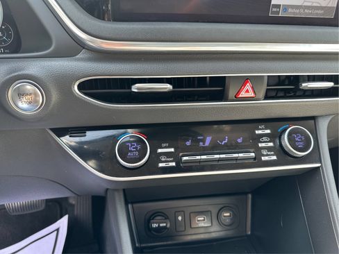 Certified 2023 Hyundai Sonata SEL w/ Convenience Package FWD image 28