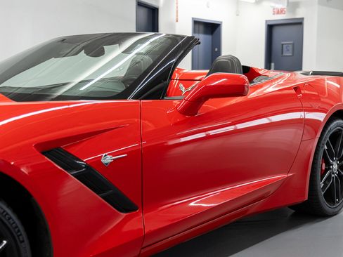 Used 2014 Chevrolet Corvette Stingray Convertible w/ 3LT Preferred Equipment Group RWD image 8