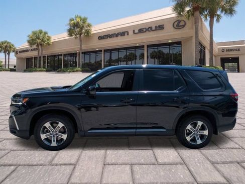 Used 2025 Honda Pilot EX-L image 7