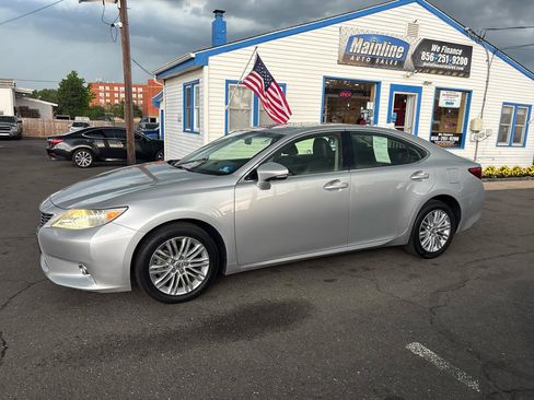 Used 2013 Lexus ES 350 w/ Luxury Pkg FWD image 4