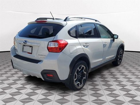Used 2017 Subaru Crosstrek 2.0i Premium w/ Moonroof Package image 6