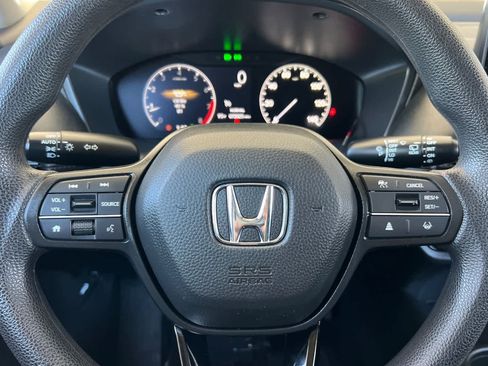 Used 2025 Honda HR-V LX image 24