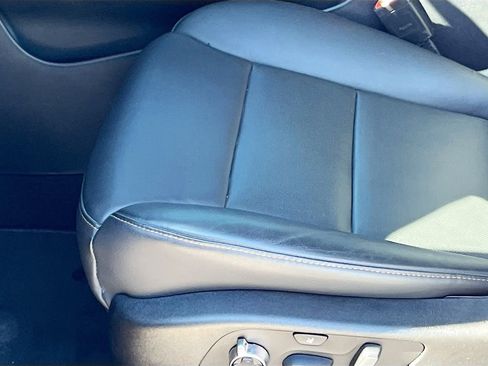 Used 2023 Cadillac XT4 Sport FWD image 19