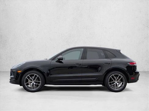 Used 2023 Porsche Macan image 2