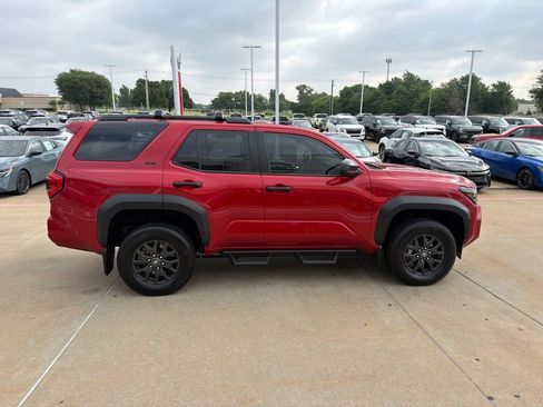 Used 2025 Toyota 4Runner SR5 AWD/4WD image 6