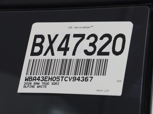 Used 2026 BMW 750e xDrive w/ Autobahn Package AWD/4WD image 28