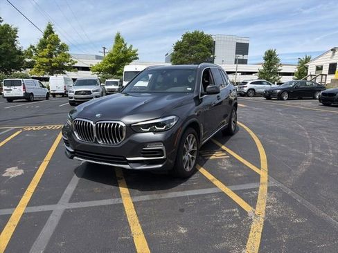Used 2021 BMW X5 xDrive40i w/ Convenience Package AWD/4WD image 2