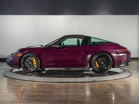 Certified 2026 Porsche 911 Targa 4 GTS image 12