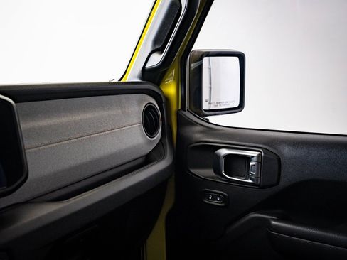 Used 2024 Jeep Wrangler Unlimited w/ LED Headlamp & Fog Lamp Group image 32