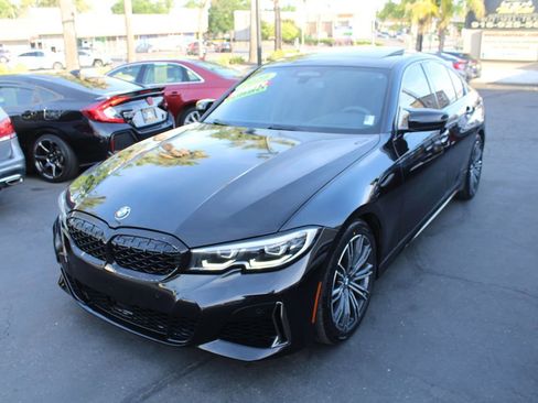 Used 2020 BMW M340i RWD image 4
