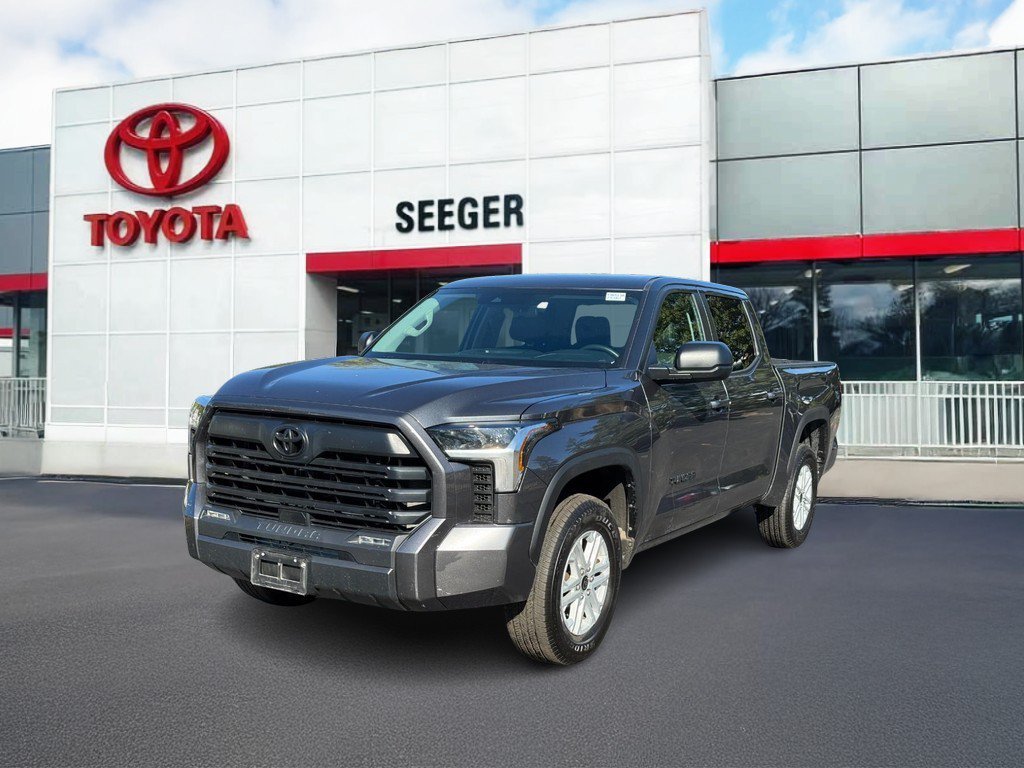 Used 2024 Toyota Tundra SR5 w/ SR5 Premium Package AWD/4WD image 10
