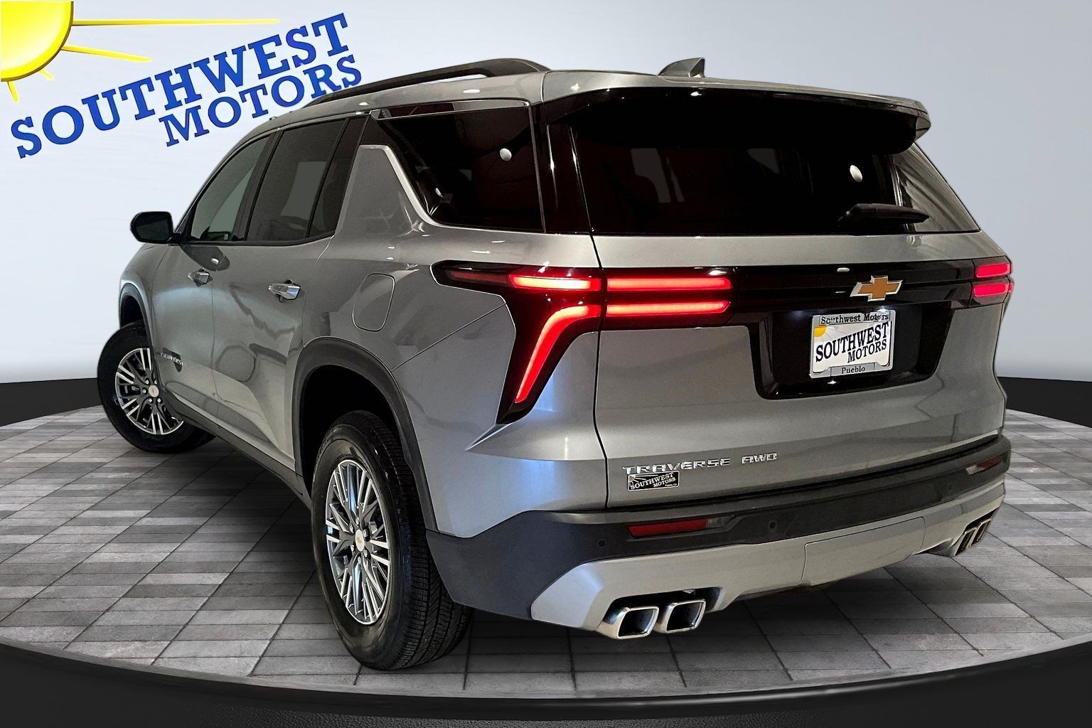 Used 2026 Chevrolet Traverse LT AWD/4WD image 5