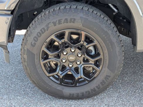 Used 2020 Ford F150 XLT w/ Equipment Group 302A Luxury image 10