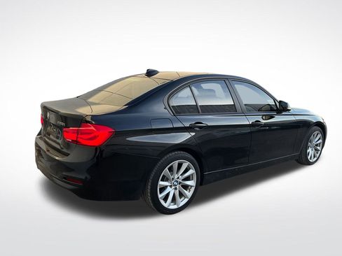 Used 2017 BMW 320i xDrive 320i xDrive image 18