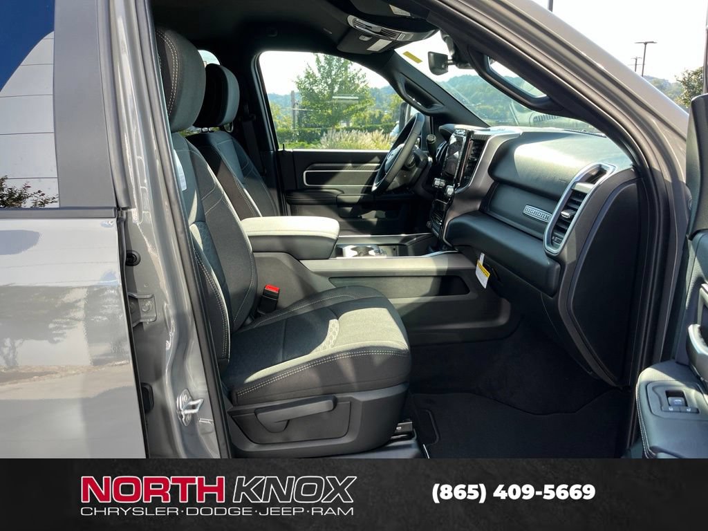 New 2027 RAM 3500 Big Horn AWD/4WD image 27