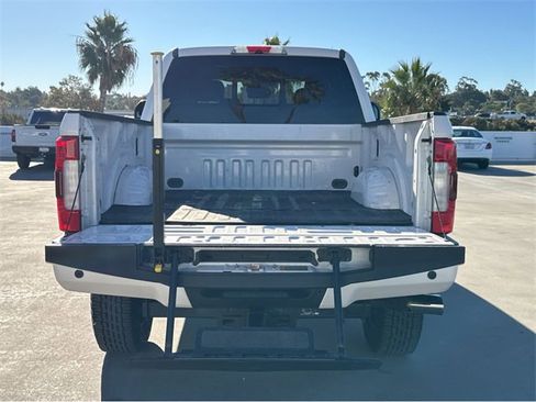 Used 2019 Ford F250 Platinum w/ Platinum Ultimate Package image 19