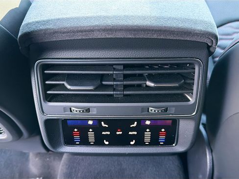 Used 2024 Audi RS Q8 w/ Black Optic Package image 19