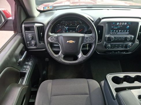 Used 2018 Chevrolet Silverado 1500 LT AWD/4WD image 11