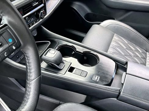 Used 2023 Nissan Rogue Platinum w/ Platinum Premium Package FWD image 15
