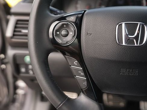 Used 2016 Honda Accord Sport image 22