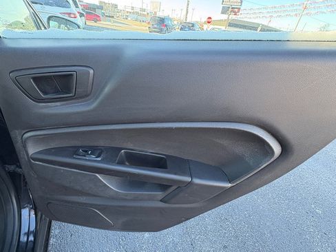 Used 2019 Ford Fiesta SE image 13