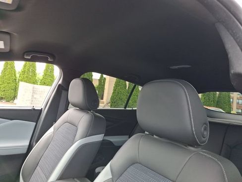 Certified 2024 Buick Envista Preferred w/ Convenience II Package FWD image 13