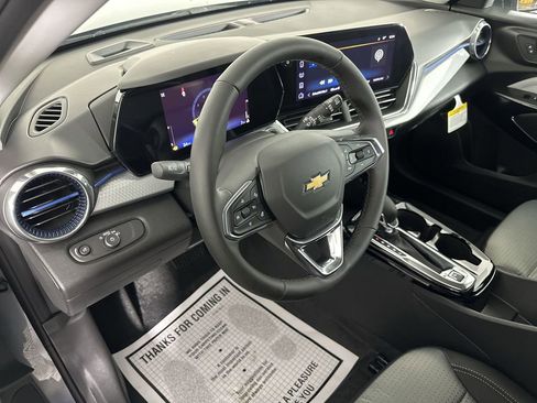 New 2026 Chevrolet Trax LT w/ LT Convenience Package image 10