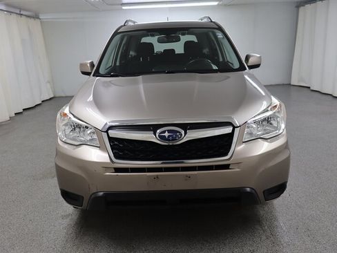 Used 2015 Subaru Forester 2.5i Premium AWD/4WD image 4