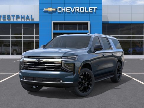 New 2026 Chevrolet Suburban LT w/ Comfort Package AWD/4WD image 6