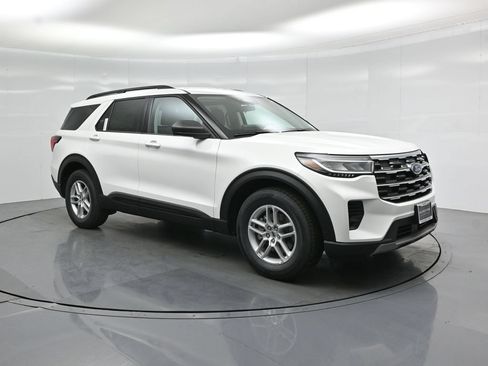 New 2026 Ford Explorer Active RWD image 55