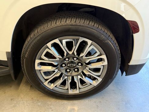 Used 2022 Chevrolet Suburban High Country w/ Max Trailering Package image 2