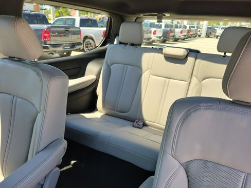 New 2026 Jeep Grand Wagoneer Limited AWD/4WD image 14