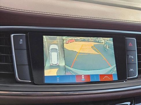 Used 2019 Buick Enclave Avenir image 19