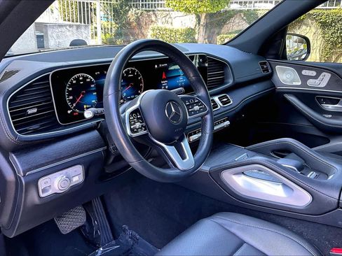 Used 2022 Mercedes-Benz GLS 450 4MATIC image 17