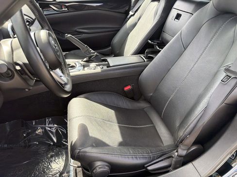 Used 2025 MAZDA MX-5 Miata RF Grand Touring RWD image 18
