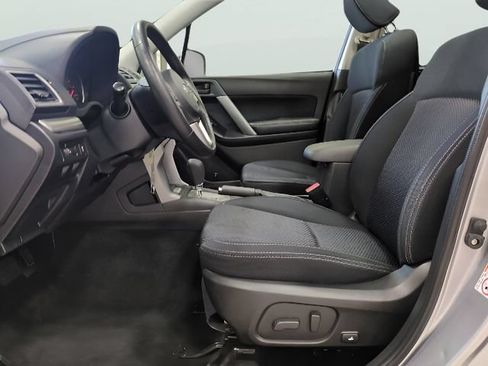 Used 2018 Subaru Forester 2.5i Premium w/ All-Weather Package AWD/4WD image 14