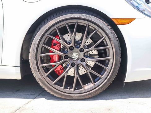 Used 2017 Porsche 911 Carrera S RWD image 9