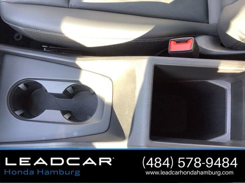 Used 2022 Audi Q4 e-tron Premium Plus image 20