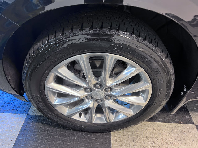 Used 2018 Buick Enclave Essence AWD/4WD image 9